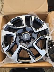 A picture of 18inches Toyota Prado Tell 08061632425