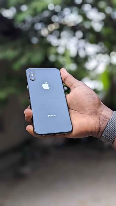A picture of Iphone