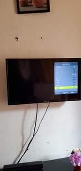 A picture of Sky 32 inches tv for sell