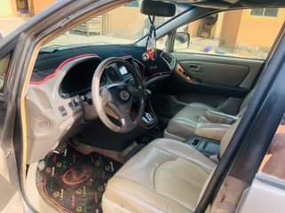 A picture of Lexus RX 300