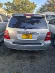 A picture of 2002 toyota kluger