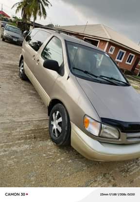 A picture of Flash on first body 2000 sienna AC gear and engine