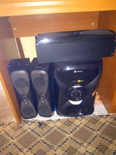 A picture of Sayona speaker