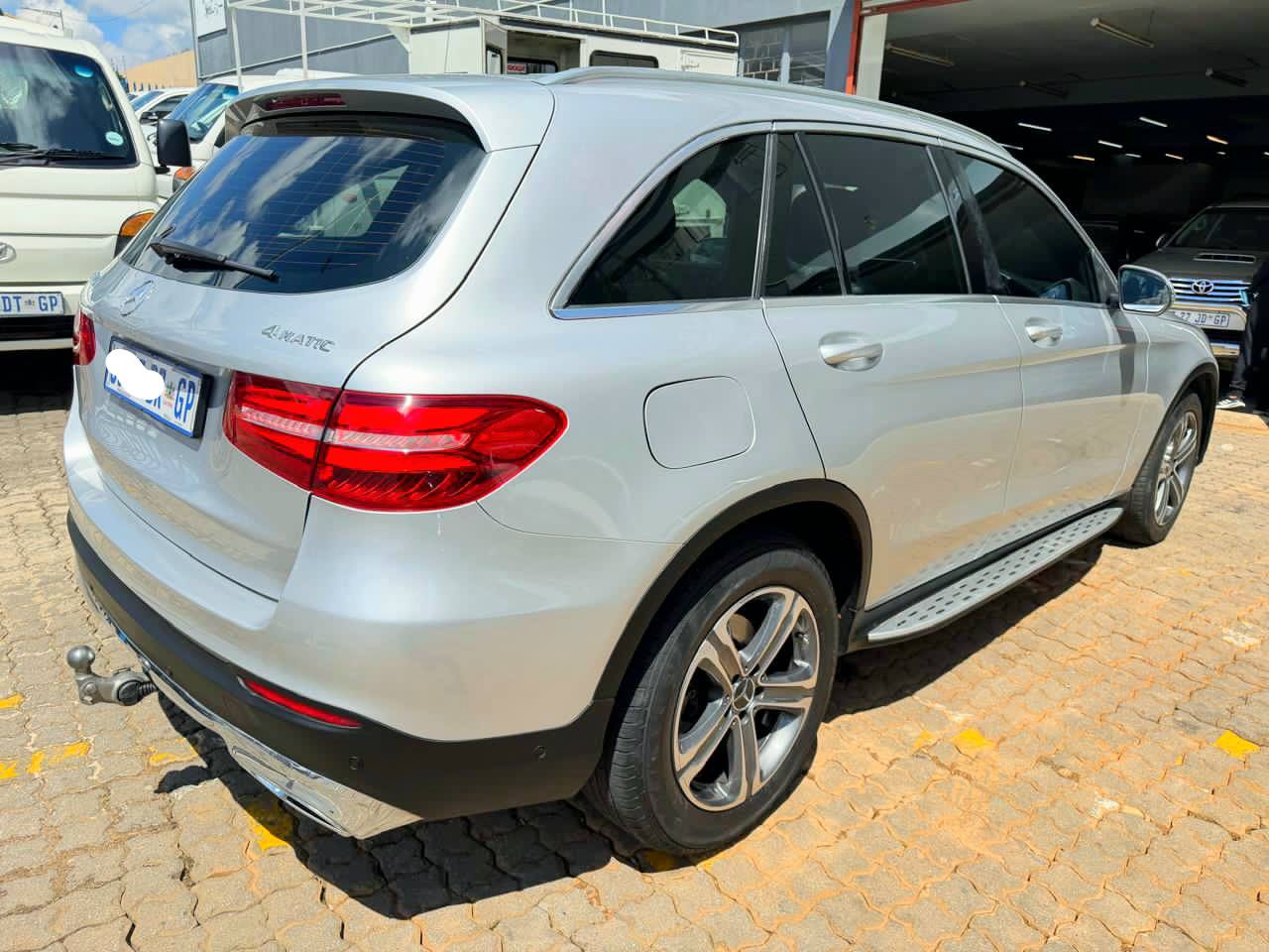 mercedes benz glc