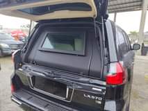 A picture of 2022 LX570