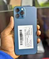 A picture of Iphone 12 promax