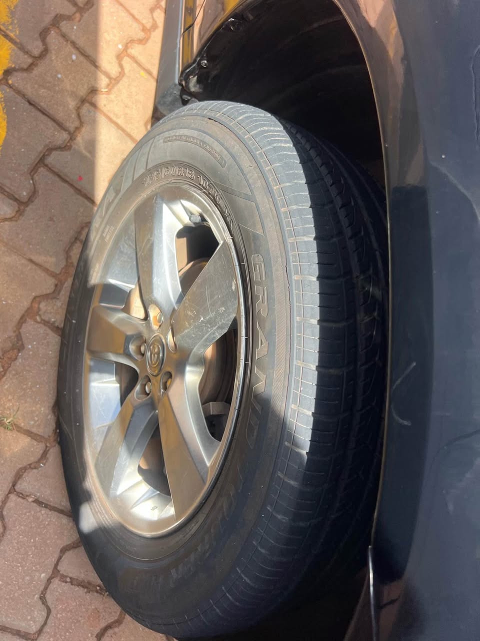 A picture of Harier kawundo good maintenance price 40M