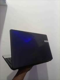 A picture of Acer laptop kaliii corei3