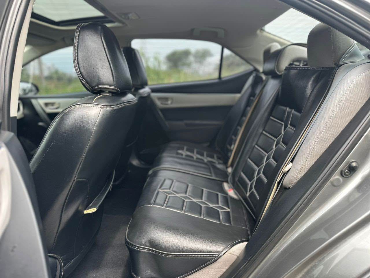 A picture of Toyota Corolla 2015