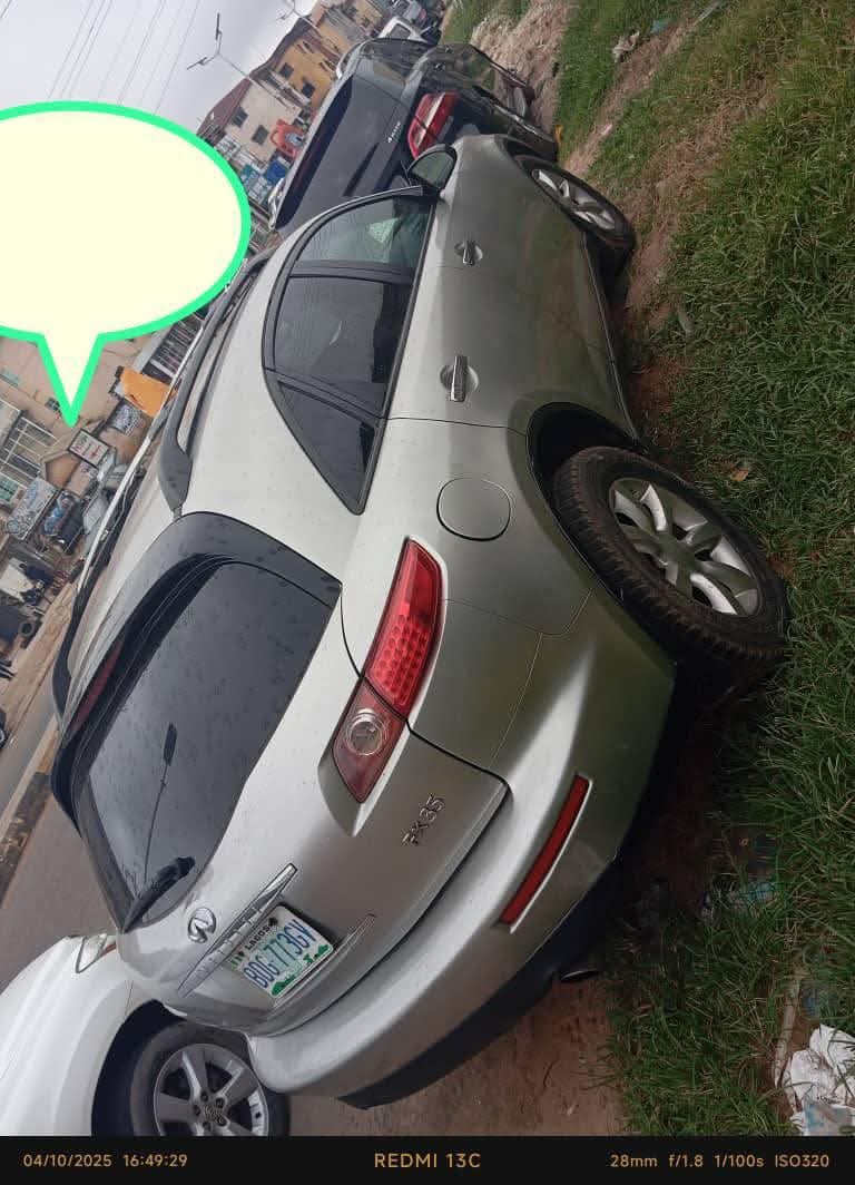 A picture of Infiniti FX35