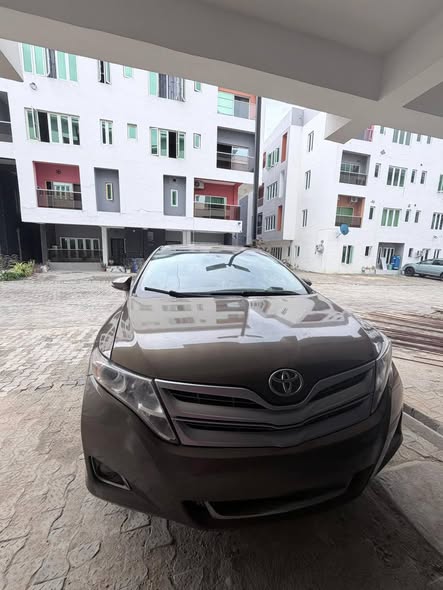 A picture of Distress sale Money needed this week Toyota Venza 2010 Registered