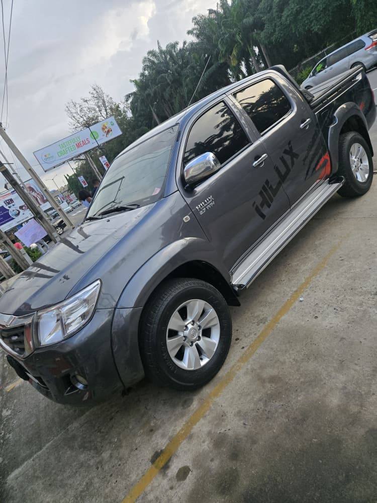 A picture of Toyota hillux 2014