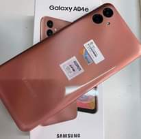 A picture of Tunakopesha simu ya SAMSUNG galaxy A04e kwa kianzio rahisi cha