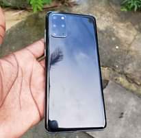 A picture of Samsung s20 5G 128gb Ram 12gb KWA 385 000 TU