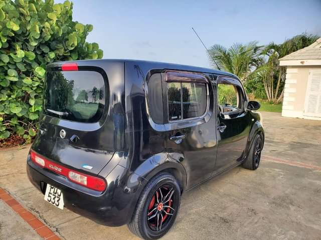 nissan cube