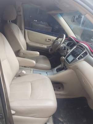 A picture of 2006 Toyota Highlander 06 Model