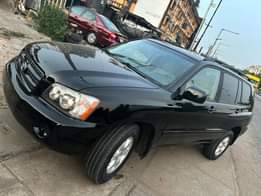 A picture of Registered Toyota Highlander 03 Perfect condition nothing to fix No