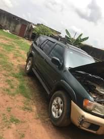 A picture of Nissan pathfinder