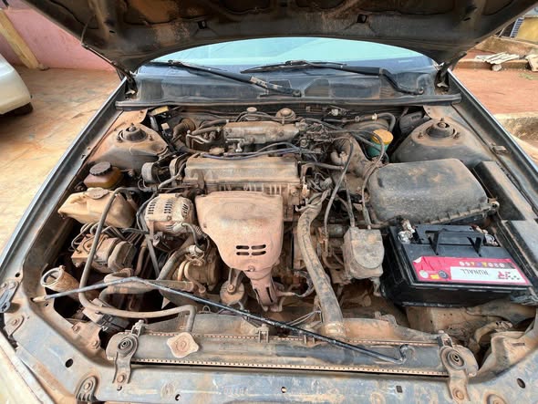 A picture of 2000 Toyota Camry