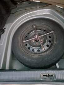 A picture of Camry 2004 on belt
