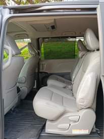 A picture of 2019 Toyota sienna Foreign used