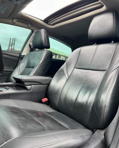 A picture of 2014 TOYOTA AVALON