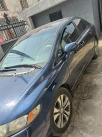 A picture of Honda Civic 08