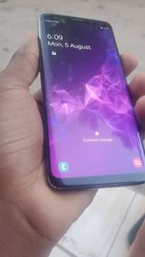 A picture of Samsung s9