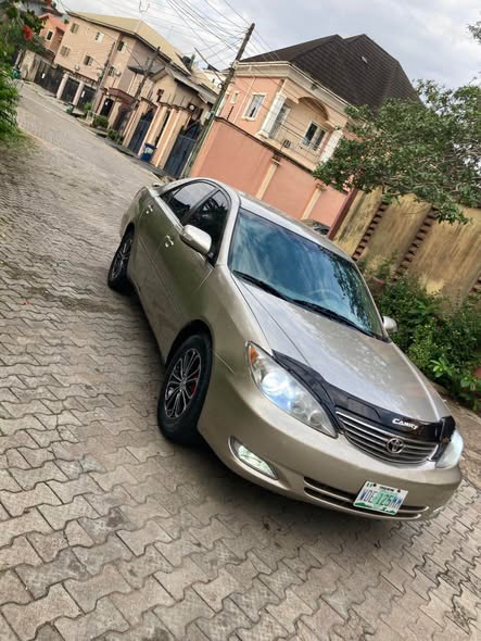 A picture of 9ja UsedToyota Camry Direct 05 on Belt Toks Standard Accident