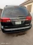 A picture of Toyota Sienna 05 Excellent condition