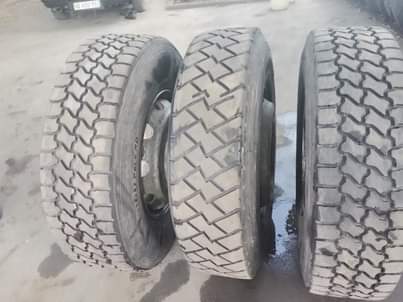 Trucks, T.