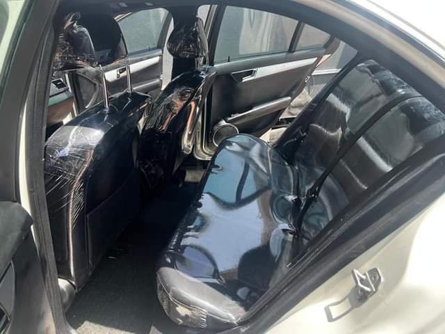 A picture of benz c300 2009