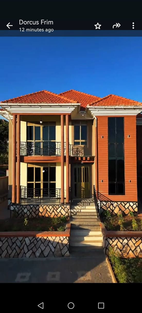 A picture of HOUSE FOR SALE