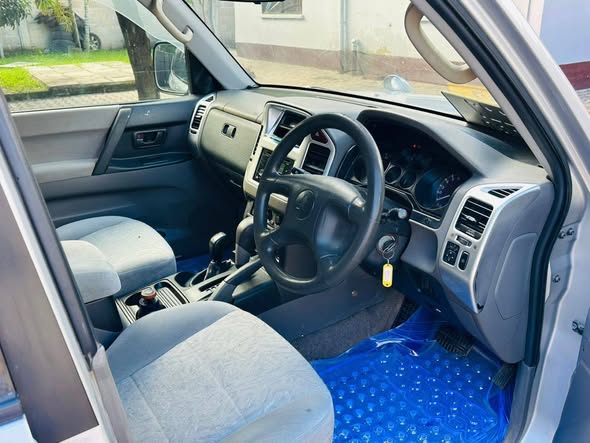 A picture of Mitsubishi pajero for sale