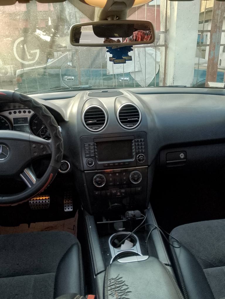 A picture of Tokunbo ML 500 Mercedes Benz 05 06