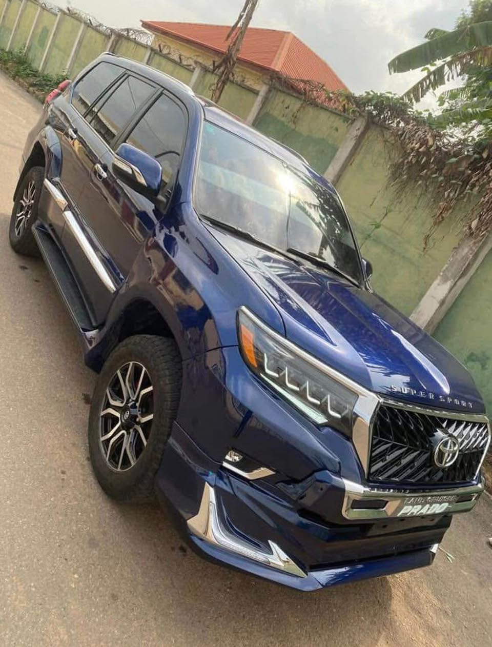 A picture of Registered Toyota Land Cruiser Prado. Year 2007 upgraded 19M