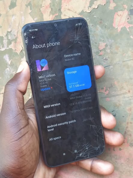 A picture of Redmi 9C 64gb 120k 0709 305131 kol watsapp