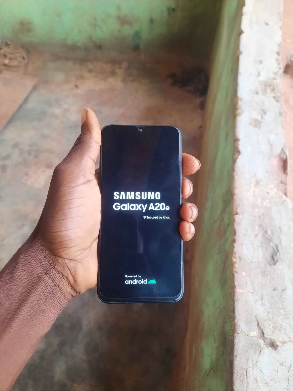 A picture of Samsung galaxy a20e