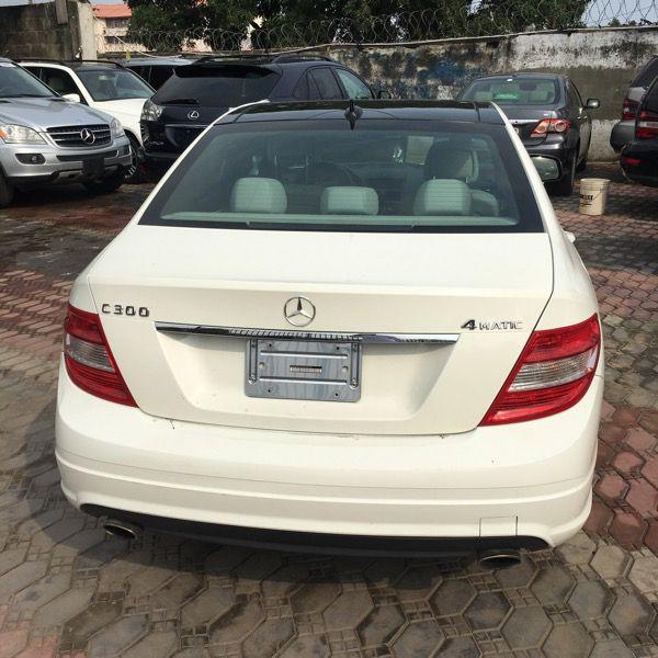 A picture of Mercedes Benz c300