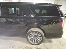 A picture of CADILLAC ESCALADE ESV LONG WHEEL BASE SPORT PLATINUM FULL OPTION