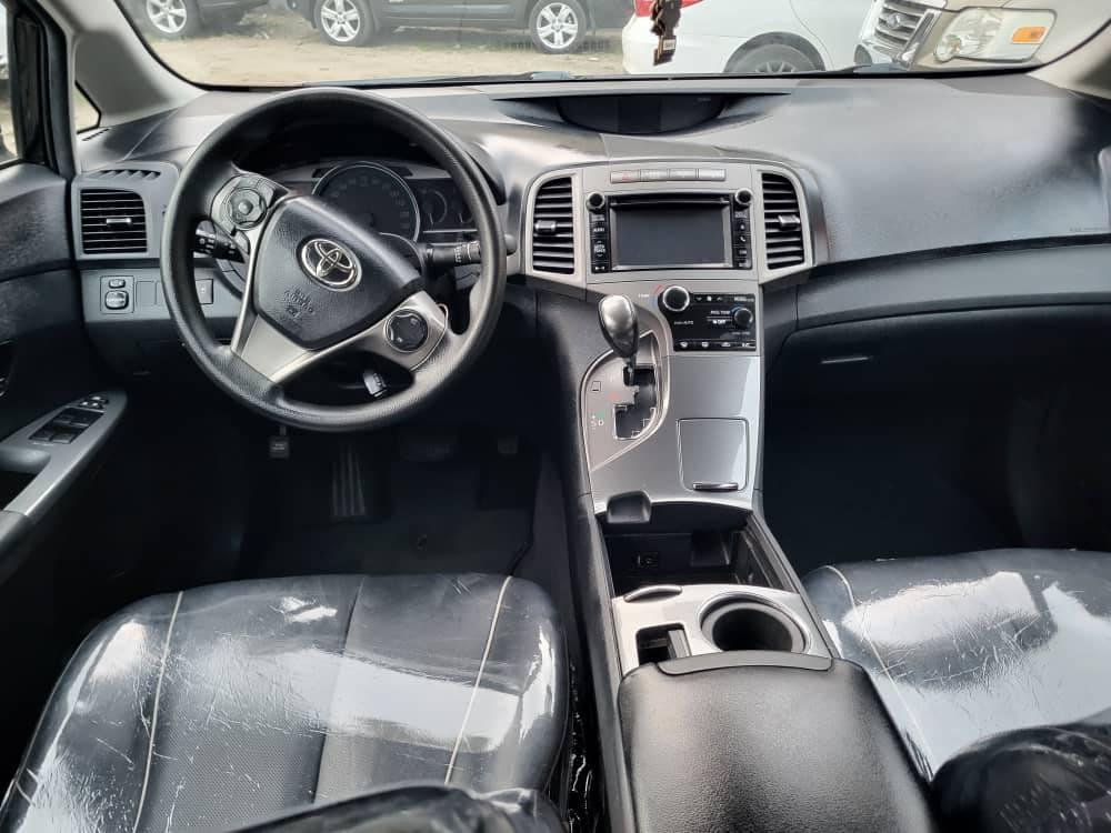 A picture of 2013 Toyota lexus