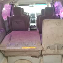 A picture of Toyota Sienna 06