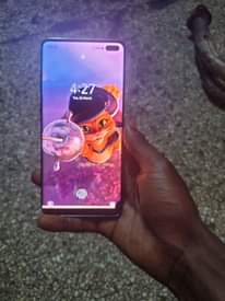 A picture of Samsung s10plus