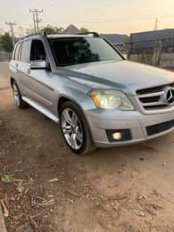 A picture of Fresh 2010 GLK350 Just like brand new Silent Untempered Engine