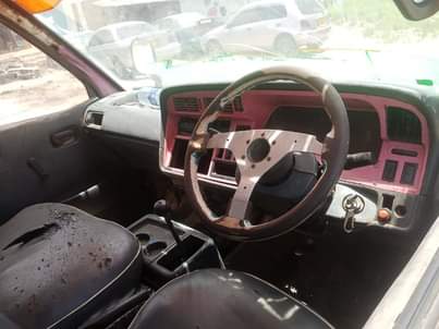 A picture of Toyota hiace inauzwa m 8