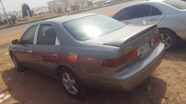 A picture of Camry car