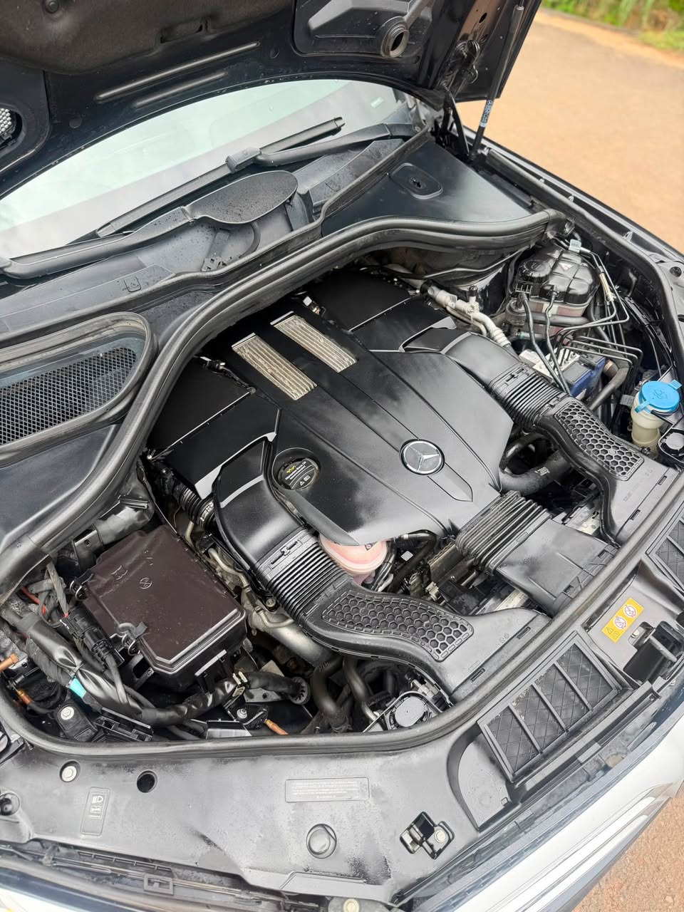 A picture of DIRECT TOKUNBO MERCEDES BENZ MODEL GLE 400 YEAR 2018 ON