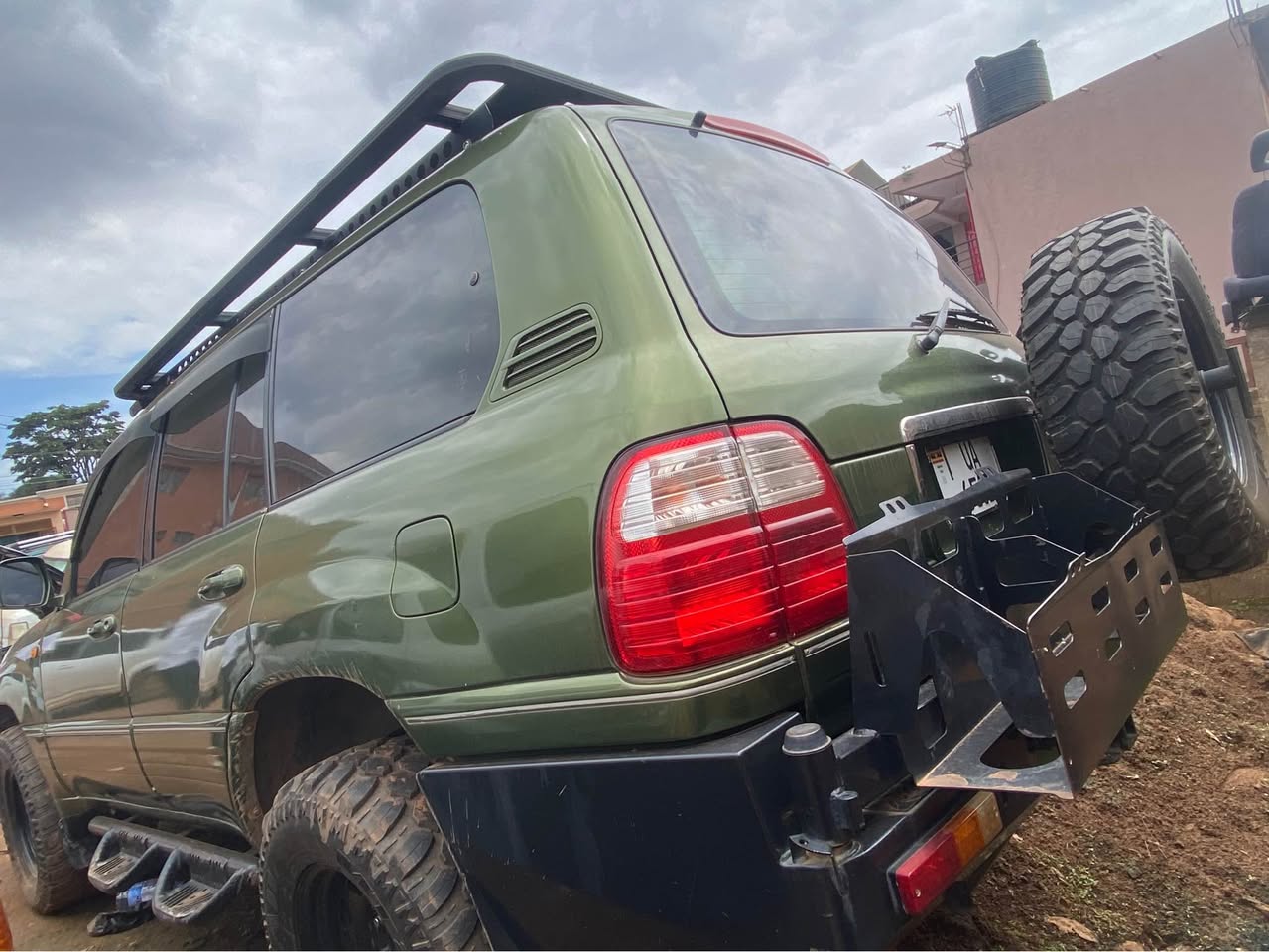 A picture of TOYOTA LANDCRUISER VX