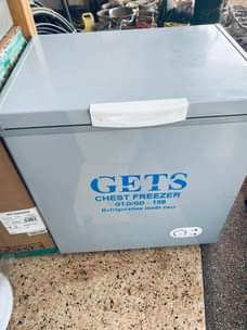 A picture of 200 ltrs deep freezer Gets Alipu