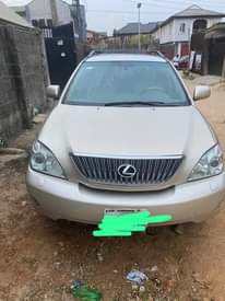 A picture of Super Clean RX330 LEXUS